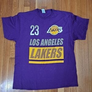 Los Angeles Lakers LeBron James #23 Purple Short Sleeve T-shirt Men's Size XL